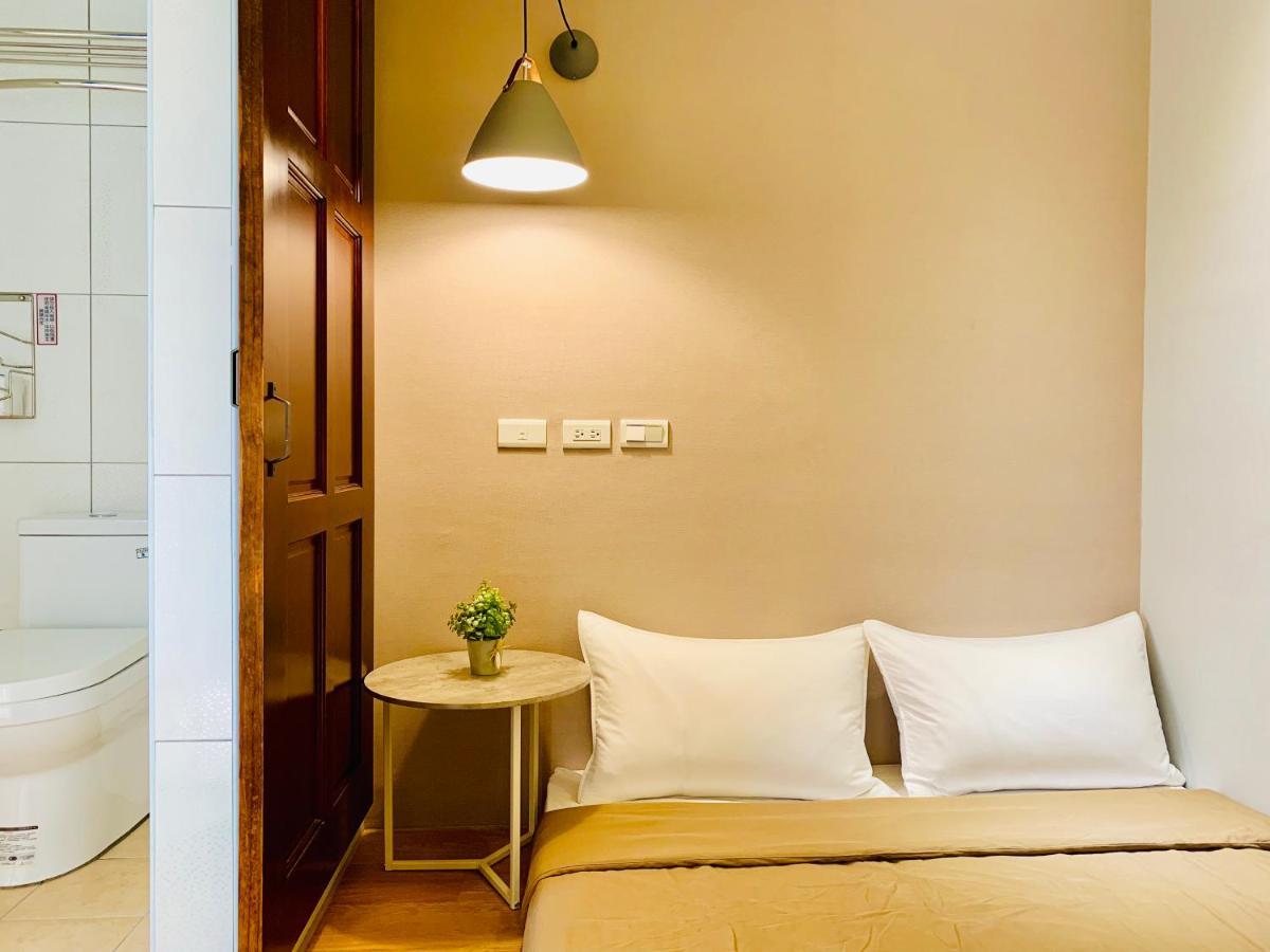 טאינאן Oyaji Guesthouse-依人數床位數計價開放房型 מראה חיצוני תמונה
