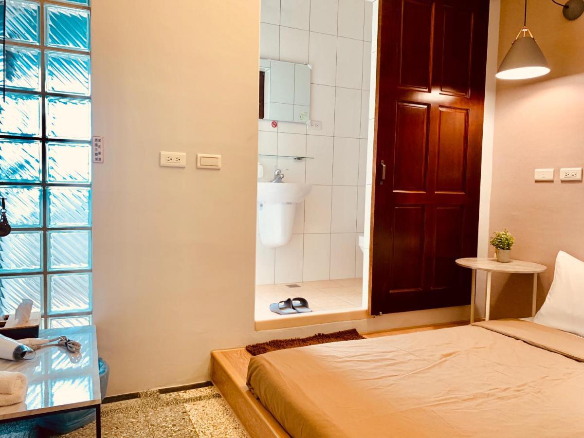 טאינאן Oyaji Guesthouse-依人數床位數計價開放房型 מראה חיצוני תמונה