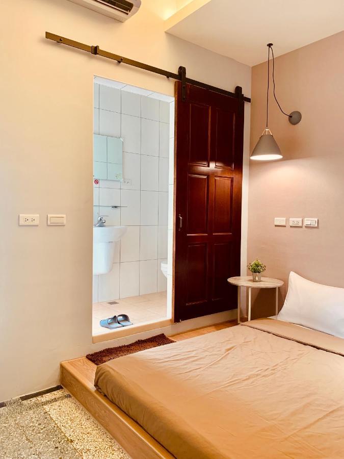 טאינאן Oyaji Guesthouse-依人數床位數計價開放房型 מראה חיצוני תמונה